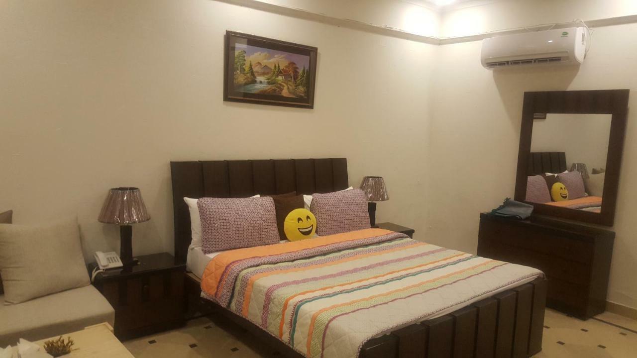 Mulberry Residence Luxury Rooms Islamabad Buitenkant foto