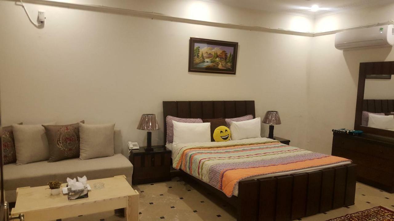Mulberry Residence Luxury Rooms Islamabad Buitenkant foto